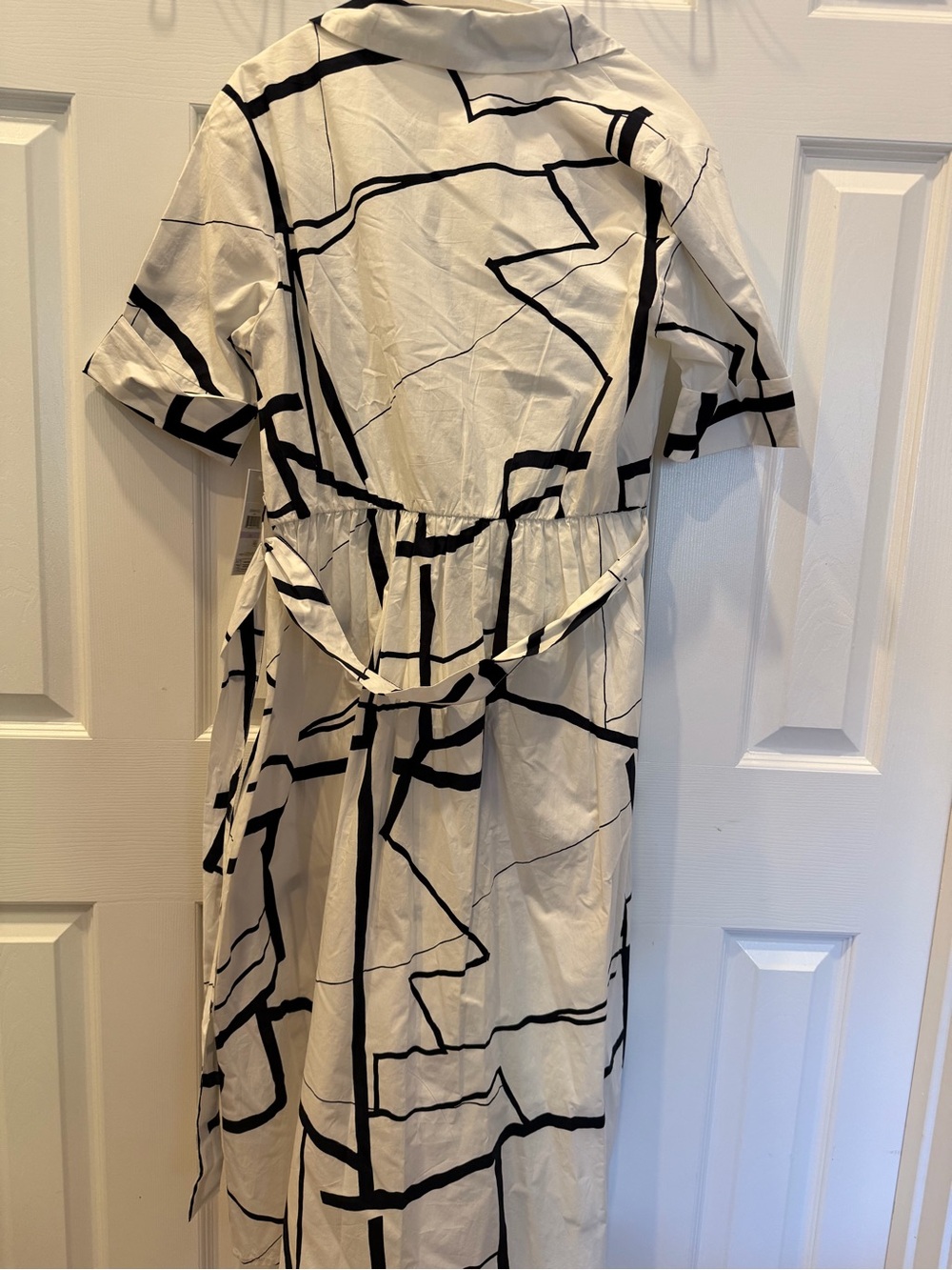 Dkny White Midi Dress with Black Abstract Line Print